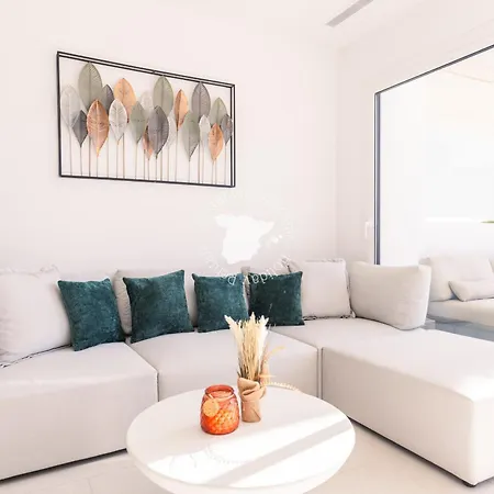 Silver Tower 5a Apartment *